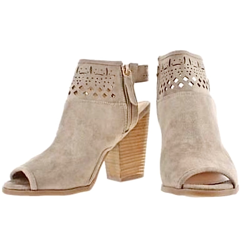 - Buckle Sz 11 Tan Suede Laser Cut Fringed Peep-Toe Booties! NEW!